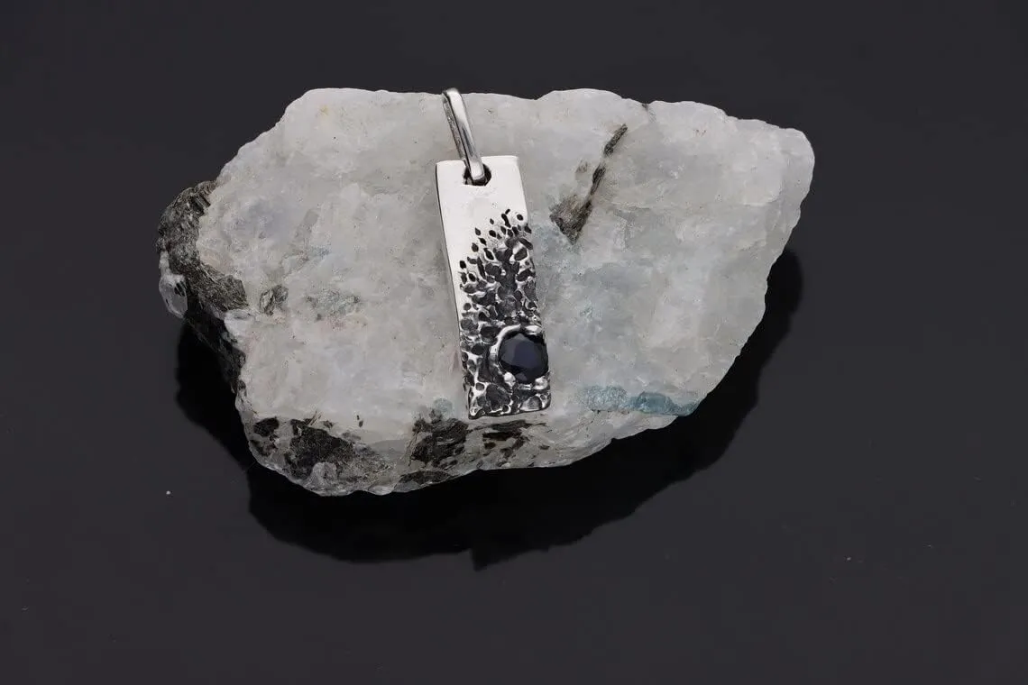 Natural Blue Sapphire Pendant Mini Men's Sapphire Pendant 925 Sterling Silver Charm Hammered Hnadmade Charm Birthday Gift For Him
